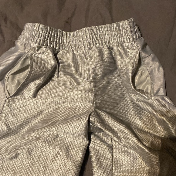 Boys Starter shorts - Picture 3 of 4